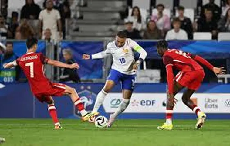 Cách Bắt Đầu Và Bắt Đầu Lại Trận Đấu Bóng Đá Đúng Luật FIFA